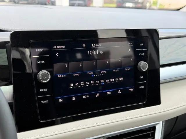 2026 Volkswagen Taos SE