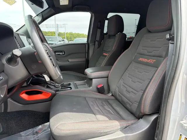 2024 Nissan Frontier Crew Cab PRO-4X 4x4