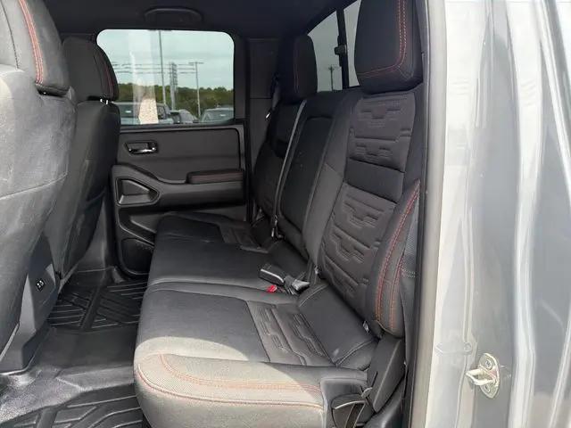 2024 Nissan Frontier Crew Cab PRO-4X 4x4