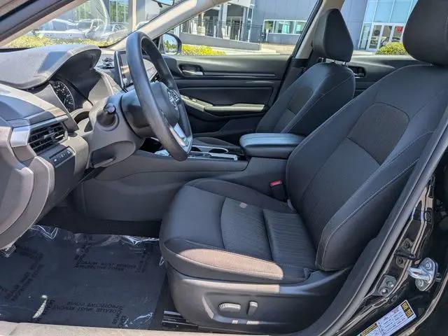 2024 Nissan Altima SV FWD