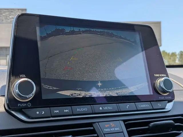 2024 Nissan Altima SV FWD