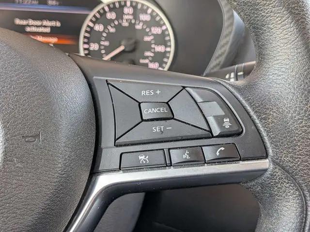 2024 Nissan Sentra SV Xtronic CVT