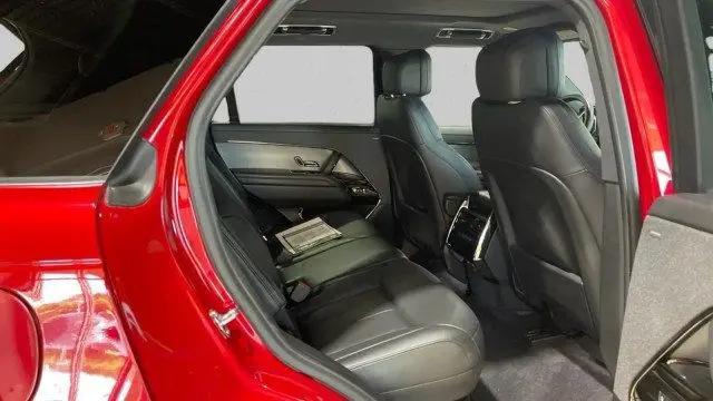 2025 Land Rover Range Rover Sport P360 SE