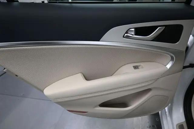 2026 Genesis G70 2.5T RWD Prestige