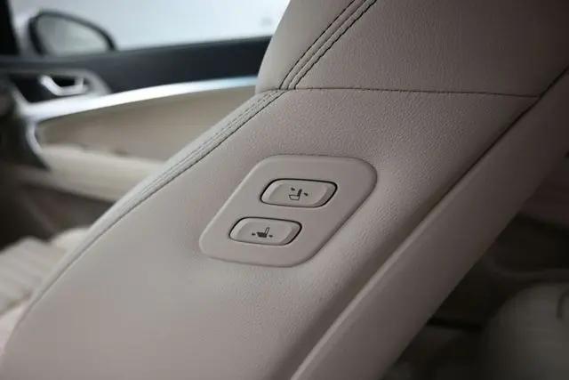 2026 Genesis G70 2.5T RWD Prestige