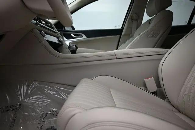 2026 Genesis G70 2.5T RWD Prestige