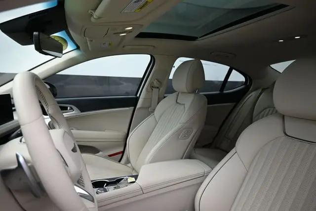 2026 Genesis G70 2.5T RWD Prestige