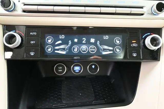 2026 Genesis G70 2.5T RWD Prestige