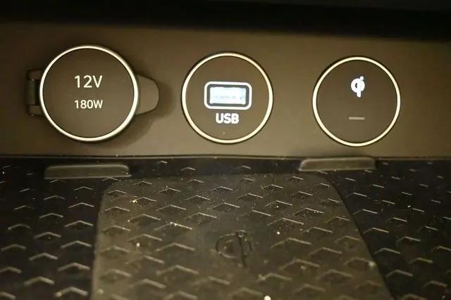 2026 Genesis G70 2.5T RWD Prestige
