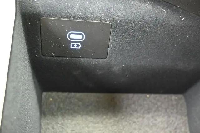2026 Genesis G70 2.5T RWD Prestige