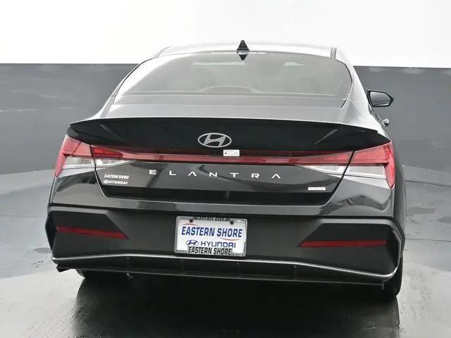 2025 Hyundai Elantra Hybrid SEL Sport