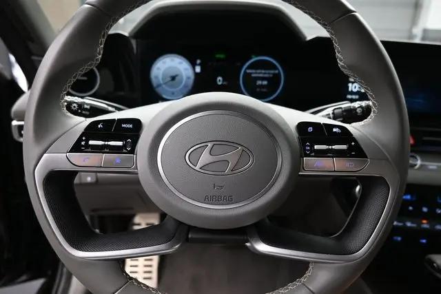 2025 Hyundai Elantra Hybrid SEL Sport