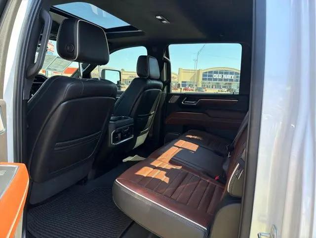 2024 GMC Sierra 3500HD 4WD Crew Cab Long Bed Denali Ultimate