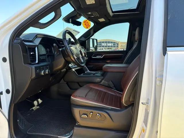 2024 GMC Sierra 3500HD 4WD Crew Cab Long Bed Denali Ultimate