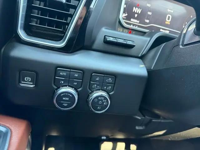 2024 GMC Sierra 3500HD 4WD Crew Cab Long Bed Denali Ultimate