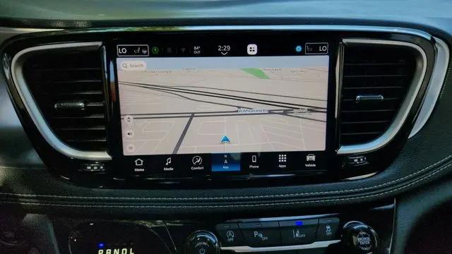 2025 Chrysler Pacifica Limited