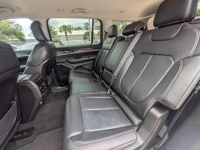 2022 Jeep Grand Cherokee L Limited 4x2