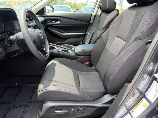 2025 Honda Accord Sedan SE