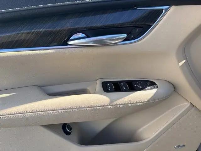 2019 Cadillac XT5 Standard