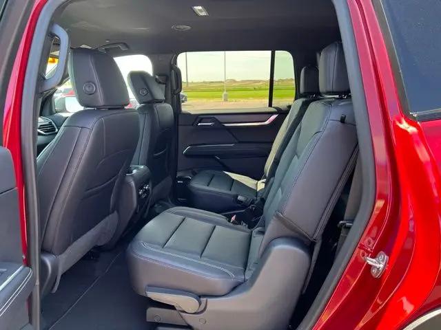 2026 GMC Acadia Elevation AWD