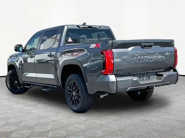 2026 Toyota Tundra SR5 CrewMax 5.5' Bed