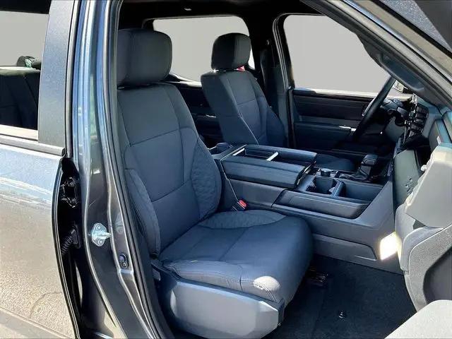 2026 Toyota Tundra SR5 CrewMax 5.5' Bed