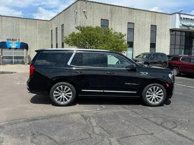 2023 GMC Yukon 4WD Denali for sale in Luverne, MN