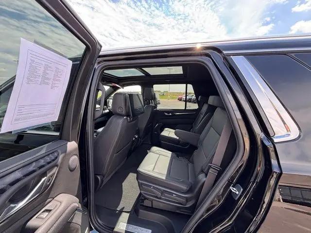 2023 GMC Yukon 4WD Denali