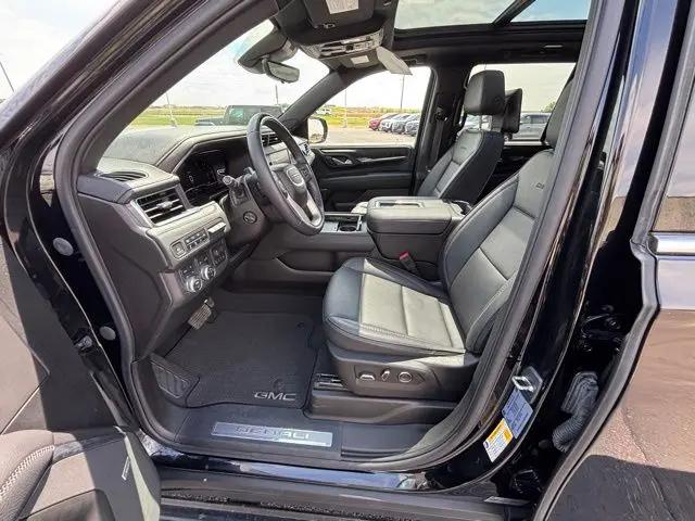 2023 GMC Yukon 4WD Denali
