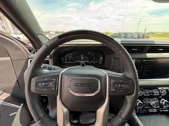 2023 GMC Yukon 4WD Denali