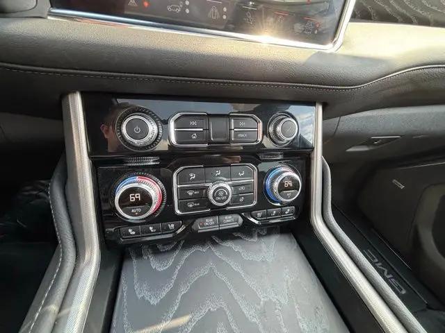 2023 GMC Yukon 4WD Denali