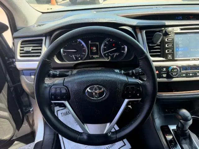 2017 Toyota Highlander Limited