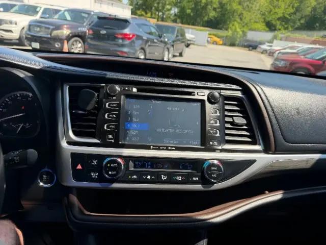 2017 Toyota Highlander Limited