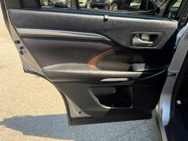 2017 Toyota Highlander Limited