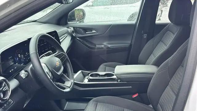 2025 Chevrolet Equinox AWD LT