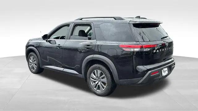 2025 Nissan Pathfinder SV 4WD