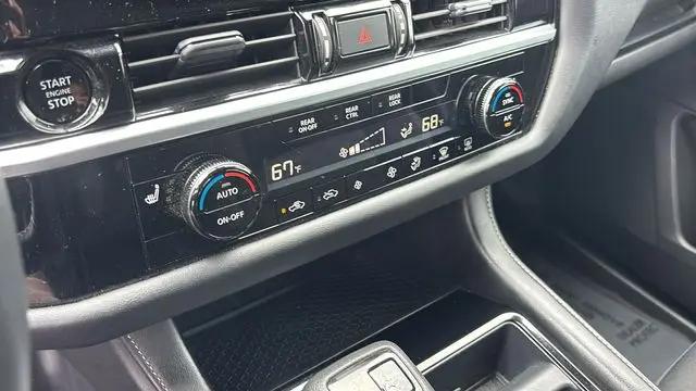 2025 Nissan Pathfinder SV 4WD