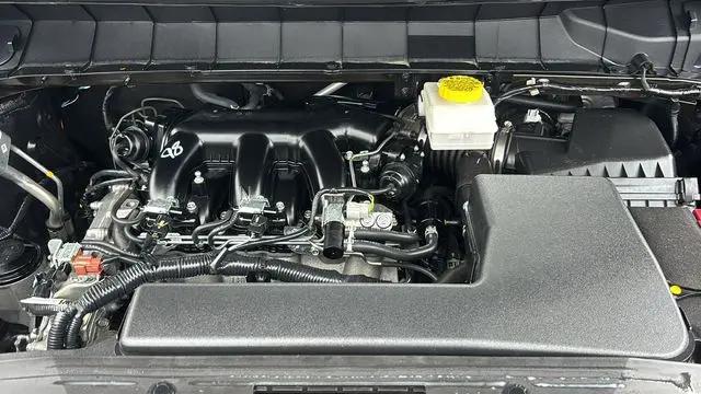 2025 Nissan Pathfinder SV 4WD