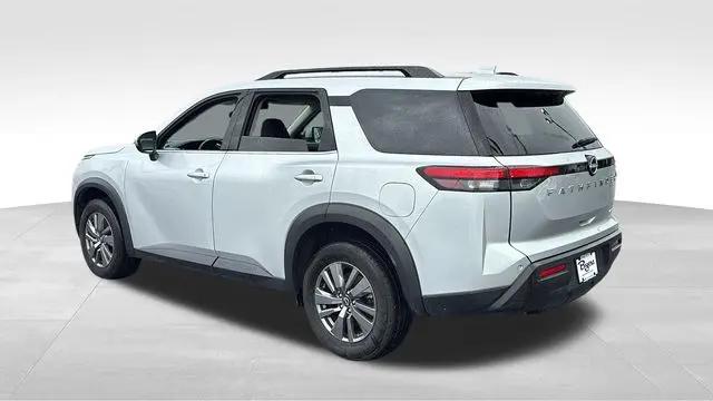 2025 Nissan Pathfinder SV 4WD