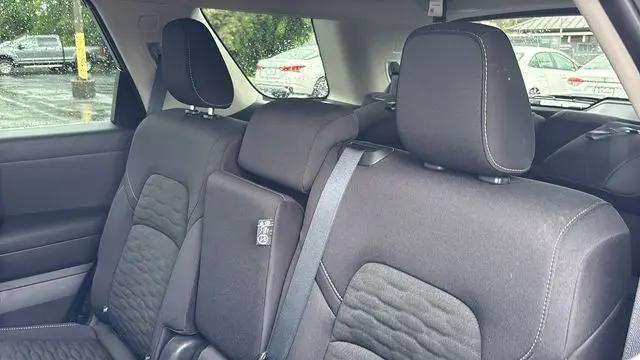 2025 Nissan Pathfinder SV 4WD