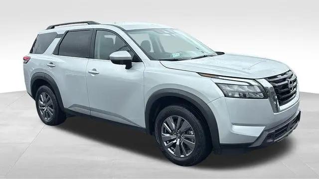 2025 Nissan Pathfinder SV 4WD
