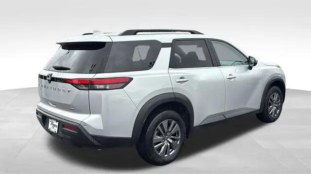 2025 Nissan Pathfinder SV 4WD