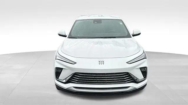2025 Buick NV Preferred FWD