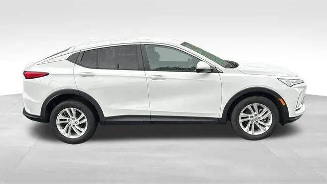 2025 Buick NV Preferred FWD