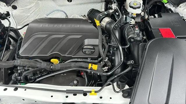 2025 Buick NV Preferred FWD