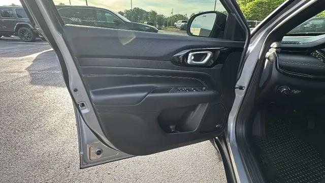 2023 Jeep Compass Altitude 4x4
