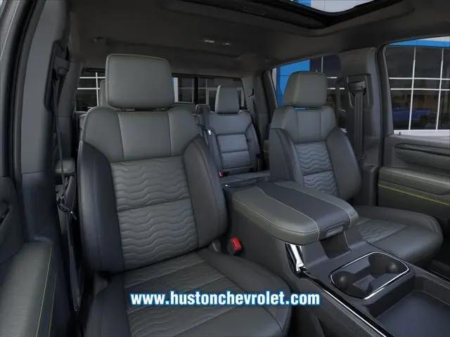 2026 Chevrolet Silverado 2500HD Crew Cab, Standard Bed, XR2, 4WD