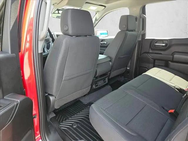 2026 Chevrolet Silverado 1500 2WD Crew Cab Short Bed Custom
