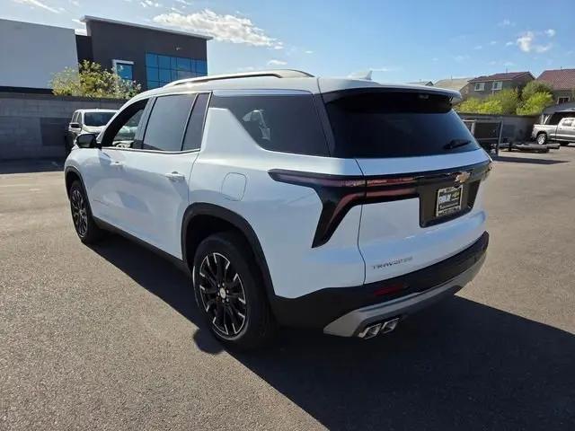 2026 Chevrolet Traverse FWD LT
