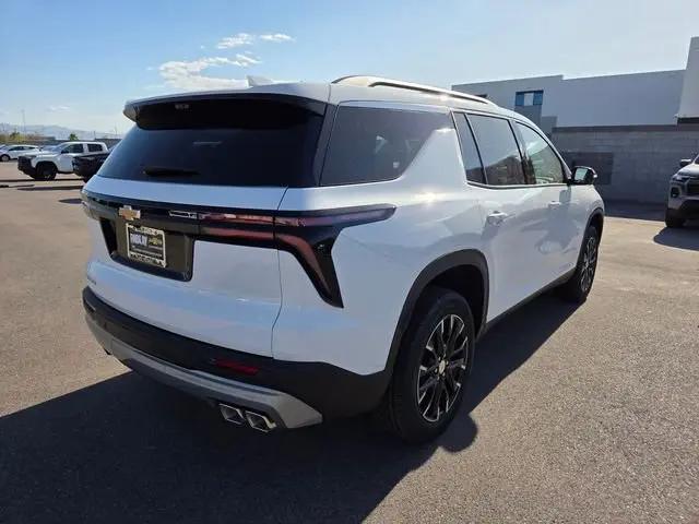 2026 Chevrolet Traverse FWD LT